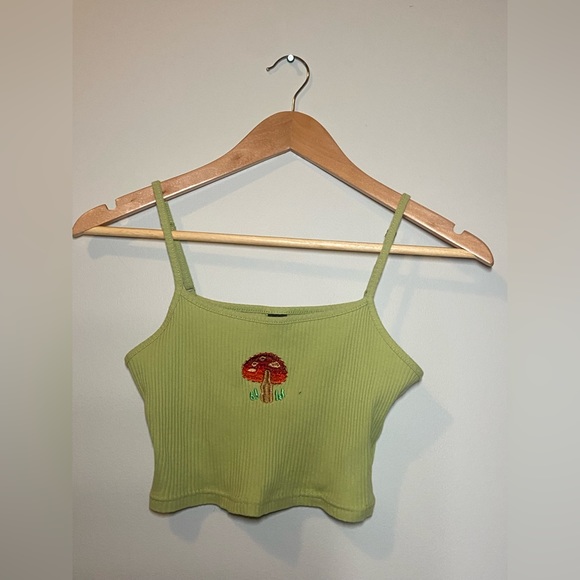 Green crop top - Picture 1 of 2